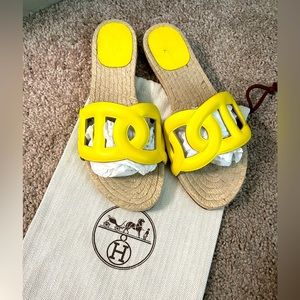***SOLD***Women’s Hermes FAMOSA ESPADRILLE size 7